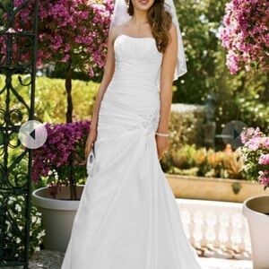 David’s bridal wedding dress